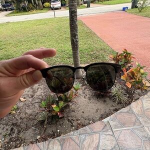 Ray-Ban Black Sunglasses